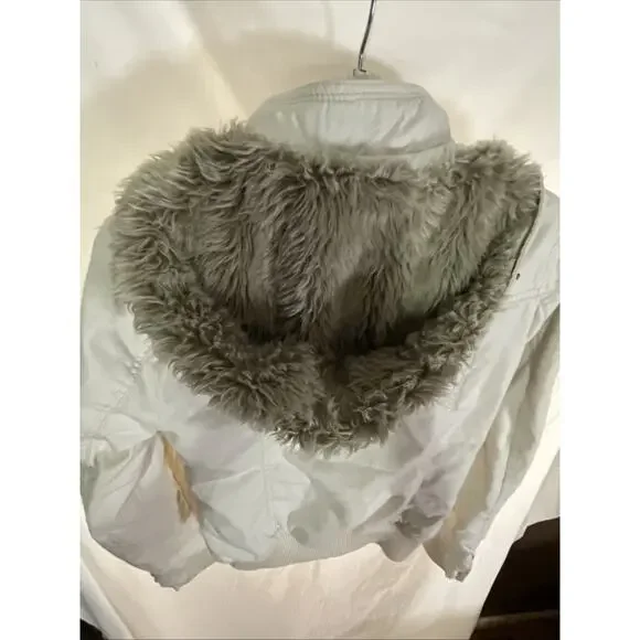 Abercrombie & Fitch Parka Jacket Coat Women’s Medium Lined Faux Fur Trim Hooded - Picture 16 of 16